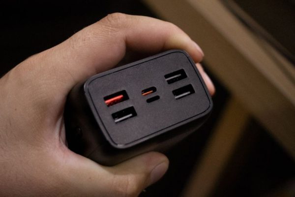 Corvix GaN Charger product photo